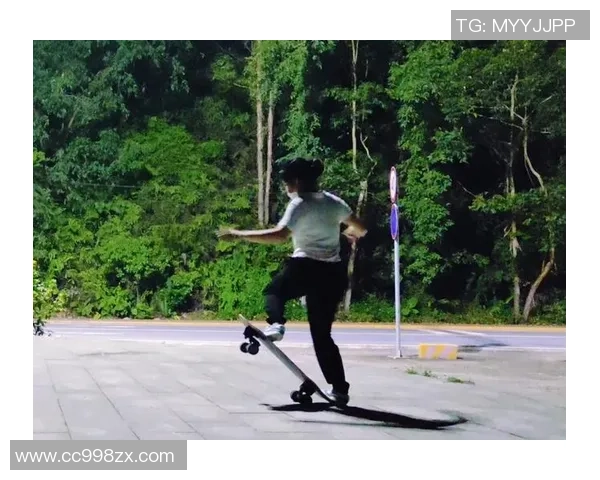 成都滑板队在全国滑板节奏排行榜中荣获第五名展现出强劲实力与潜力